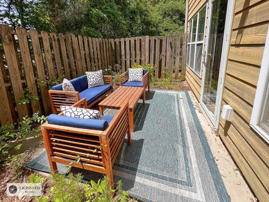 4 - Bed Home With Cali King Bed, 12 Mins To Dtwn Atlanta Buitenkant foto