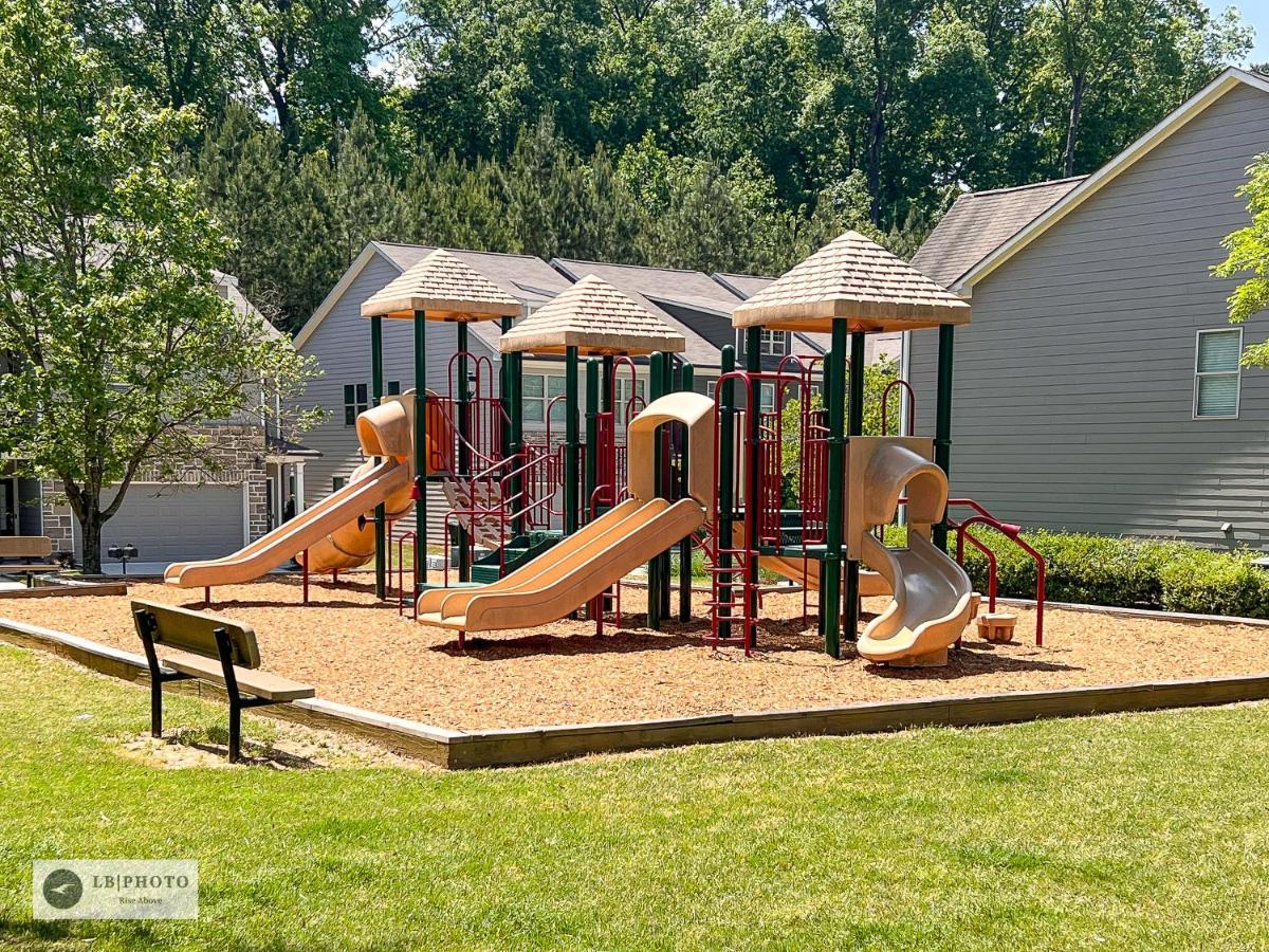 4 - Bed Home With Cali King Bed, 12 Mins To Dtwn Atlanta Buitenkant foto