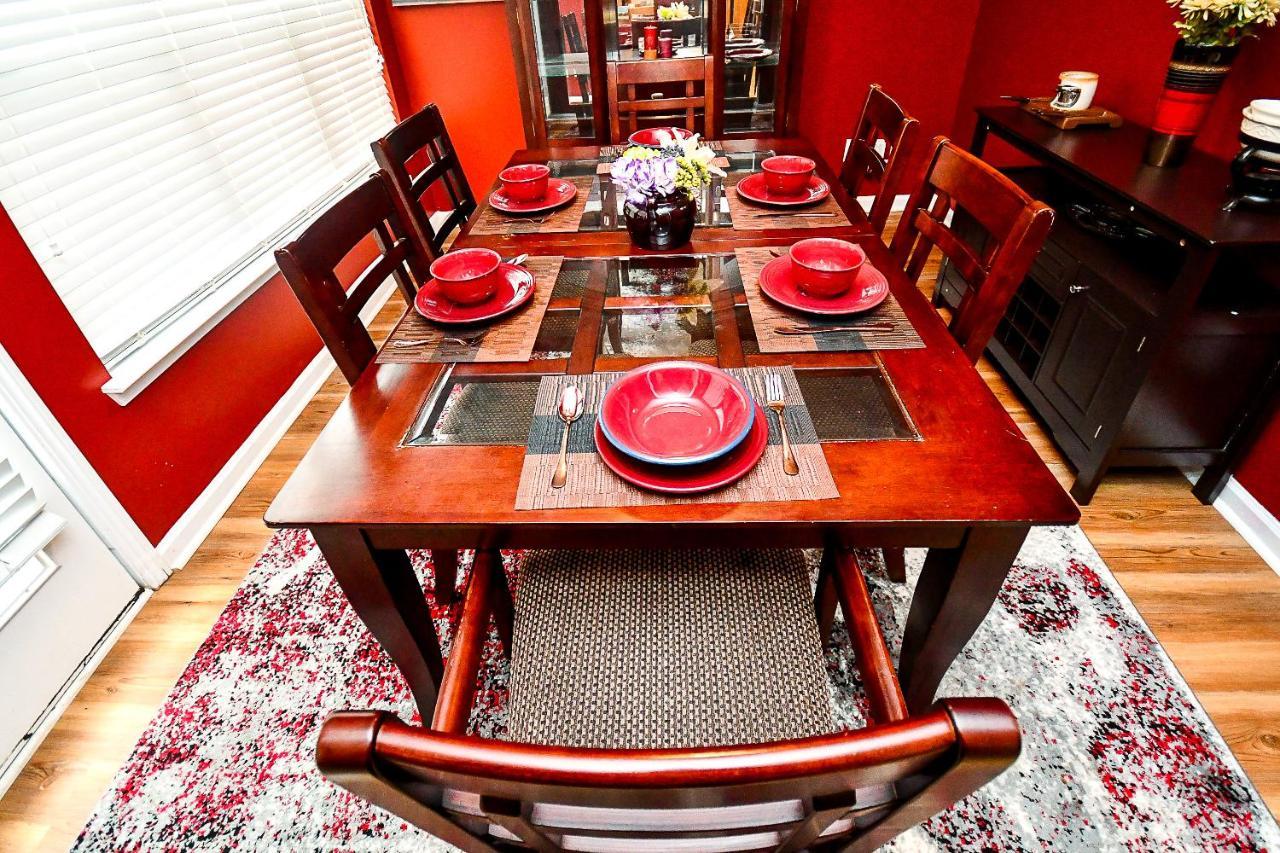 4 - Bed Home With Cali King Bed, 12 Mins To Dtwn Atlanta Buitenkant foto