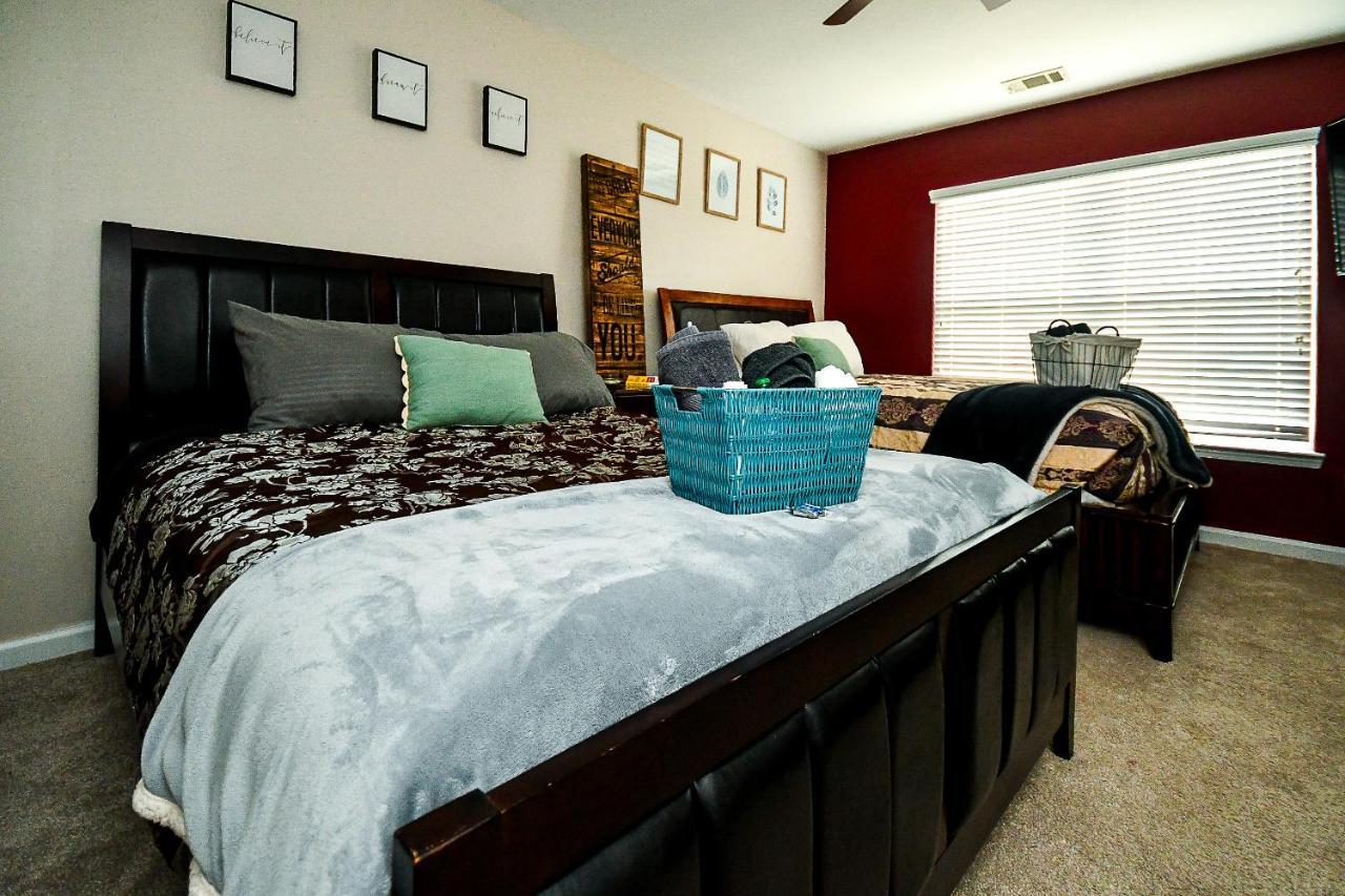 4 - Bed Home With Cali King Bed, 12 Mins To Dtwn Atlanta Buitenkant foto